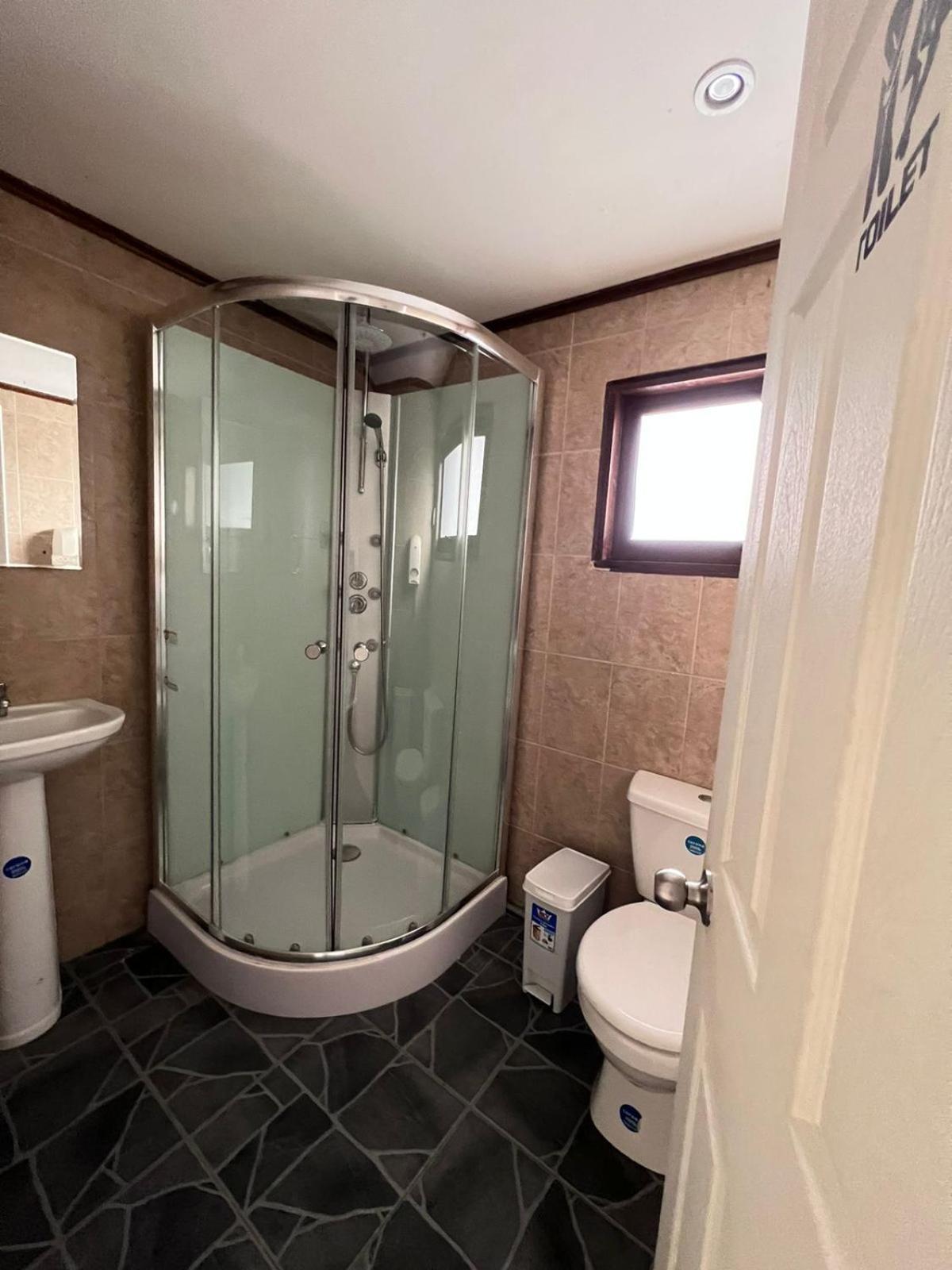 Hostel Sheuen Patagonia Puerto Natales Zewnętrze zdjęcie
