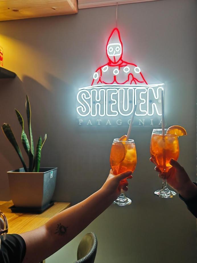 Hostel Sheuen Patagonia Puerto Natales Zewnętrze zdjęcie