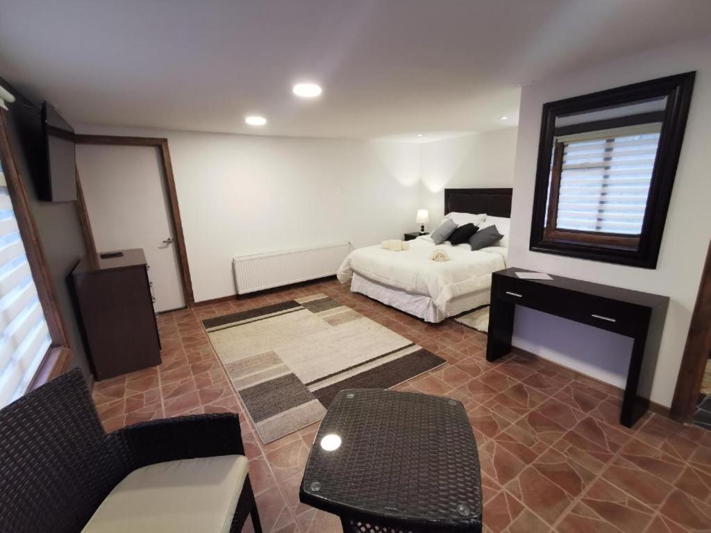 Hostel Sheuen Patagonia Puerto Natales Zewnętrze zdjęcie