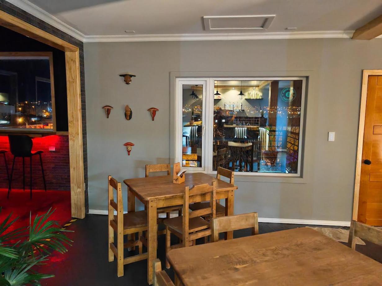 Hostel Sheuen Patagonia Puerto Natales Zewnętrze zdjęcie